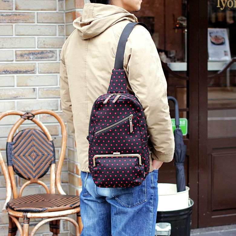 AYANOKOJI 【受注生産品】縦型がま口ボディバッグ【帆布・唐草