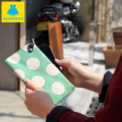 AYANOKOJI 【在庫商品】がま口スマートフォンケース＋（プラス）【帆布・唐草/水玉】 [M便 1/2]