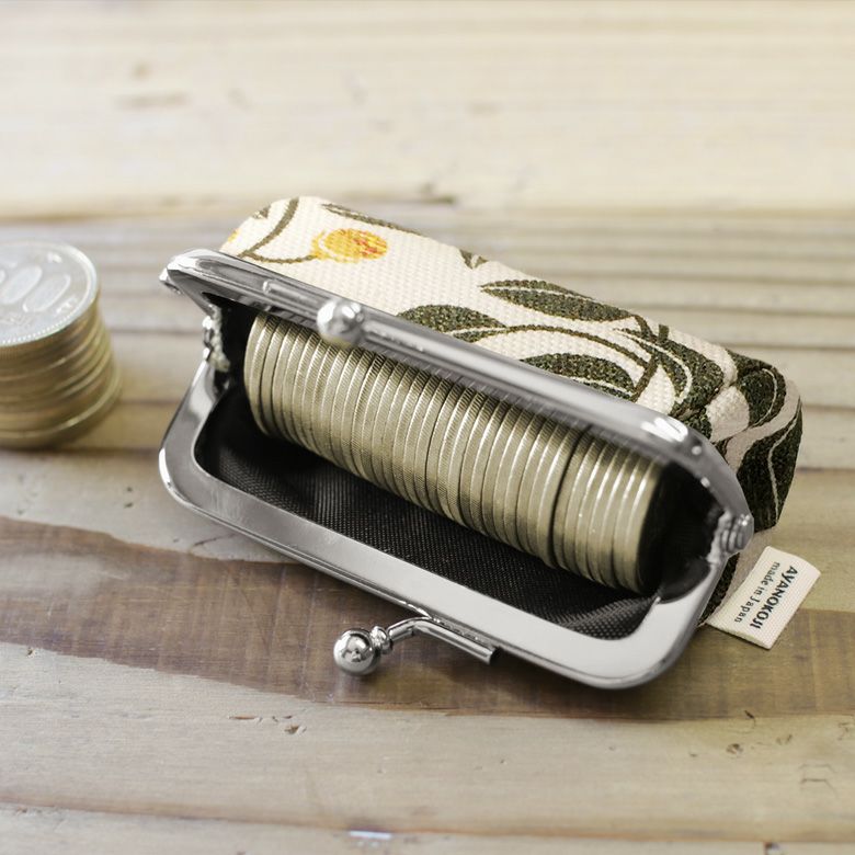 TAWARA型がま口コインケース【帆布・がまの実】使用イメージ　コインケース