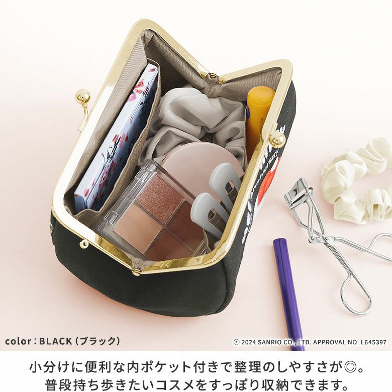 AYANOKOJI　HELLO KITTY(50th)　TAWARA型がま口コスメポーチ（中）　小分けに便利な内ポケットが両サイドに付いているので整理のしやすさが◎。