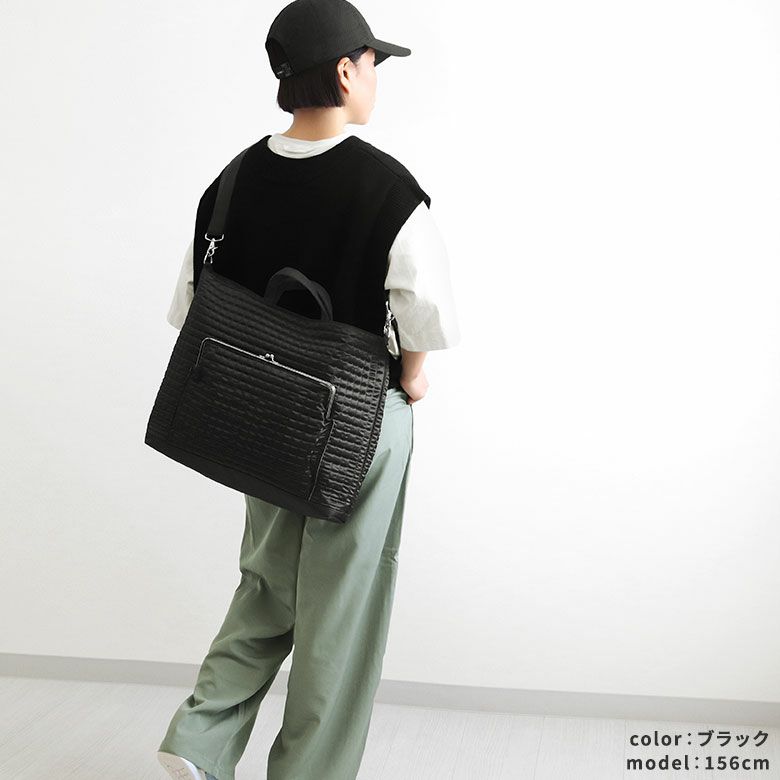 ★美品★ AYANOKOJI 黒 ショルダーバッグ 在庫商品】がま口ビッグショルダーバッグ【スクエアエンボス